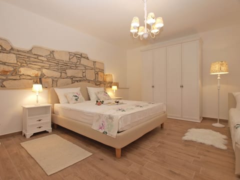Apartment 1654