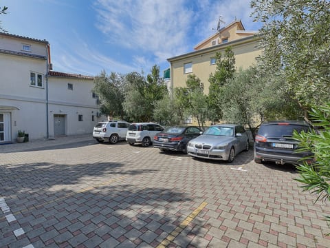 Apartment 2407