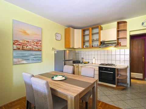 Apartment 2400