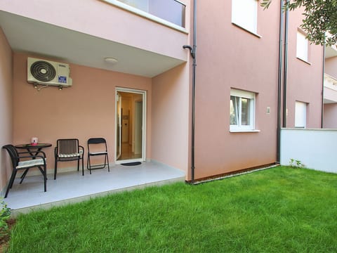 Apartment 2355