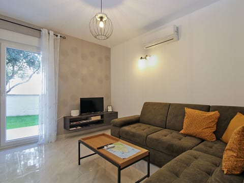 Apartment 2355