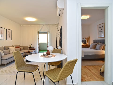Apartment 2335