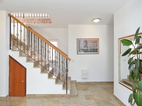 Apartment 2224