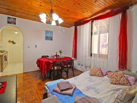 Apartment 2192