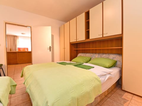 Apartment 1562
