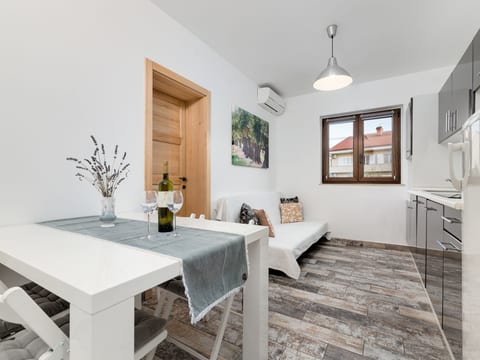 Apartment Karabaic - 2