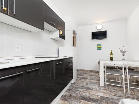 Apartment Karabaic - 2