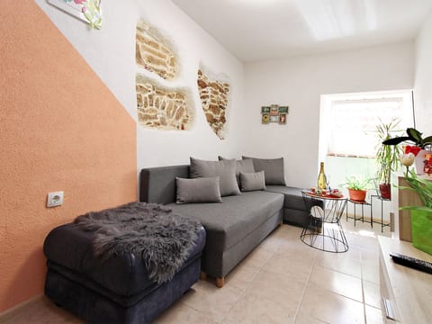 Apartment 2180