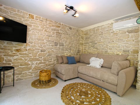 House 2164