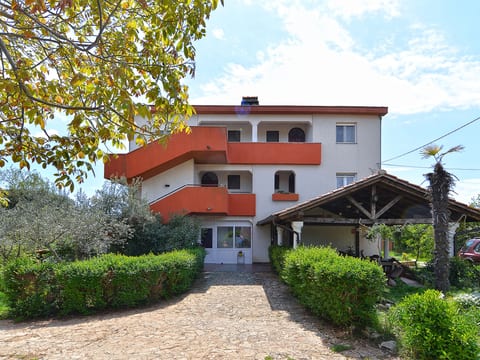Apartment 2155