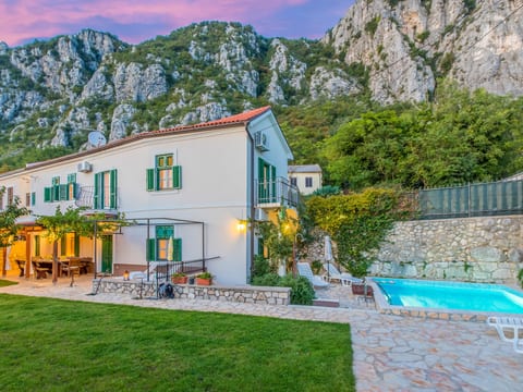 VILLA BARETIC / HR-10102-01
