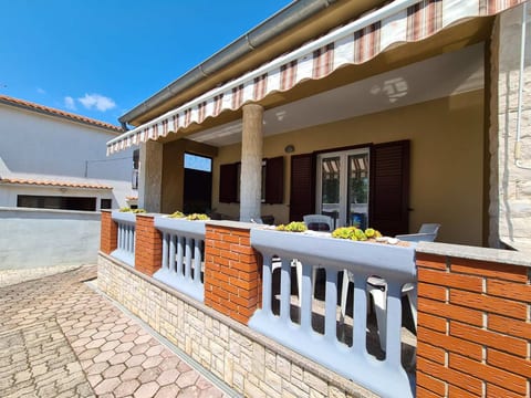 House 333