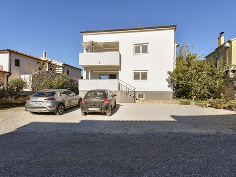 Apartment 2367