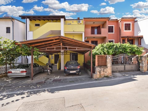 Apartment 2362