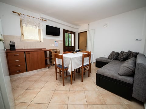 Apartment Karina - 2