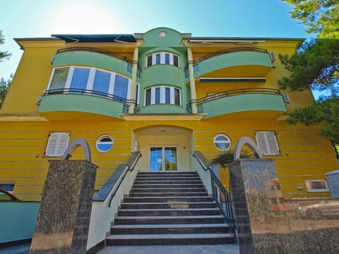 Apartment 1154