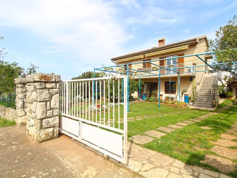 Apartment 1557
