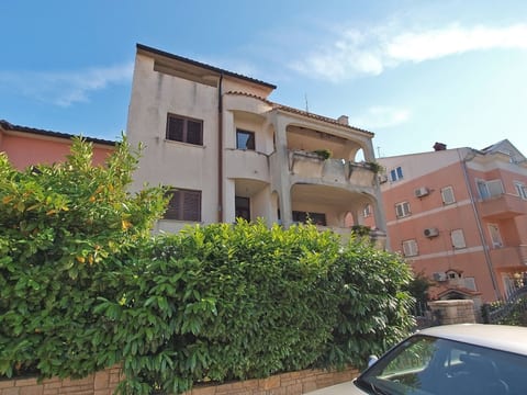Apartment 1364
