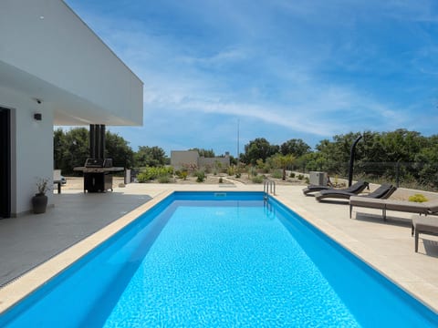 Villa Mayla