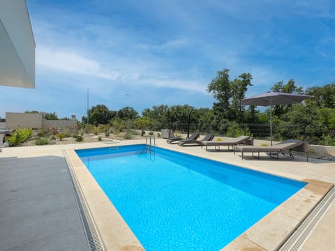Villa Mayla