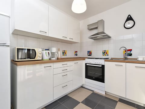 Apartment 2372