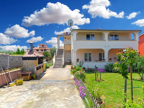 Apartment 2253