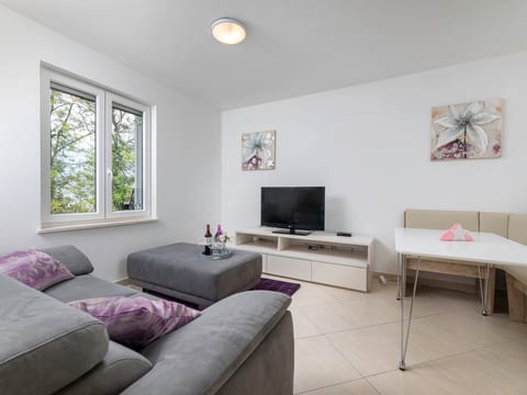 Apartment Seafront Maris - 4