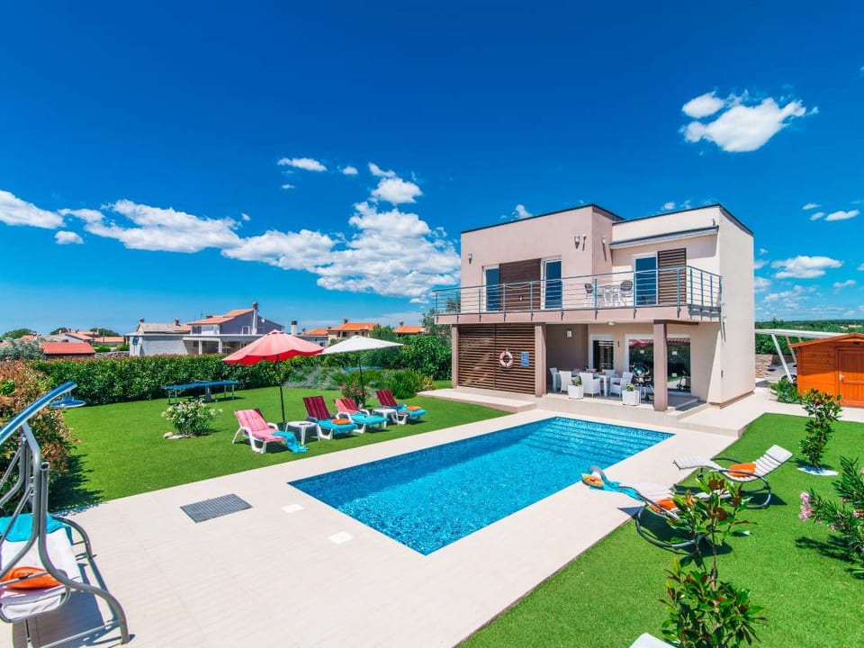 Villa 1972 - Galižana