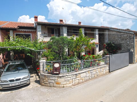 Apartment 1656