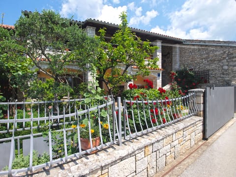 Apartment 1656