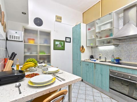Apartment 2396