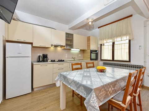 Apartment 2394