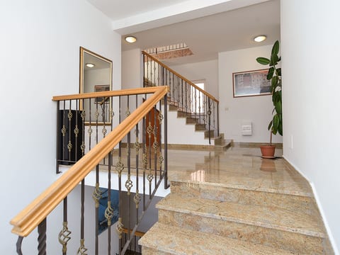 Apartment 2224