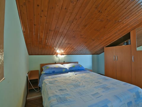 Apartment 41