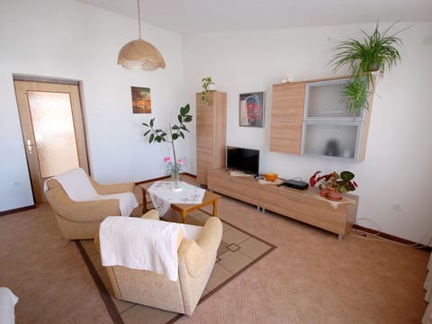 Apartment Mica