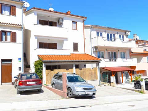 Apartment 63