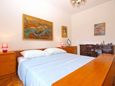 Apartment 1347