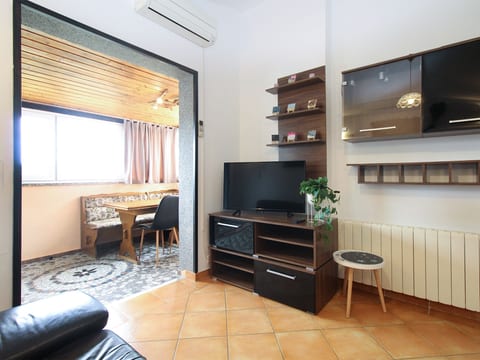 Apartment 1619