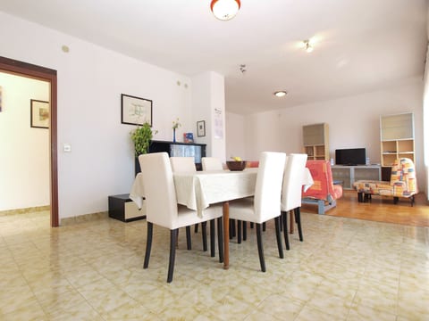 Apartment 1565