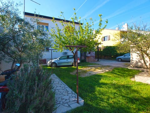 Apartment 1576