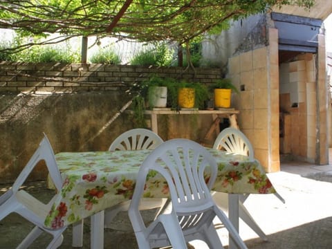 Apartment 1586