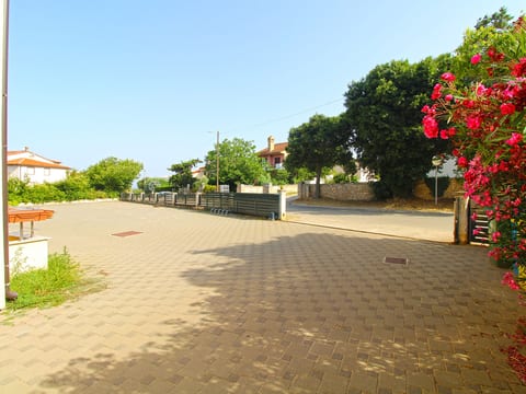 Apartment 2285