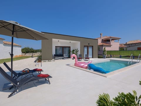 House Bronzin