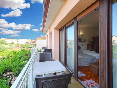 Apartment 2276