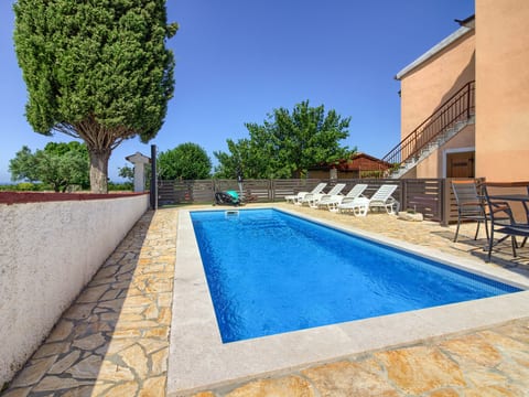 Villa SANI