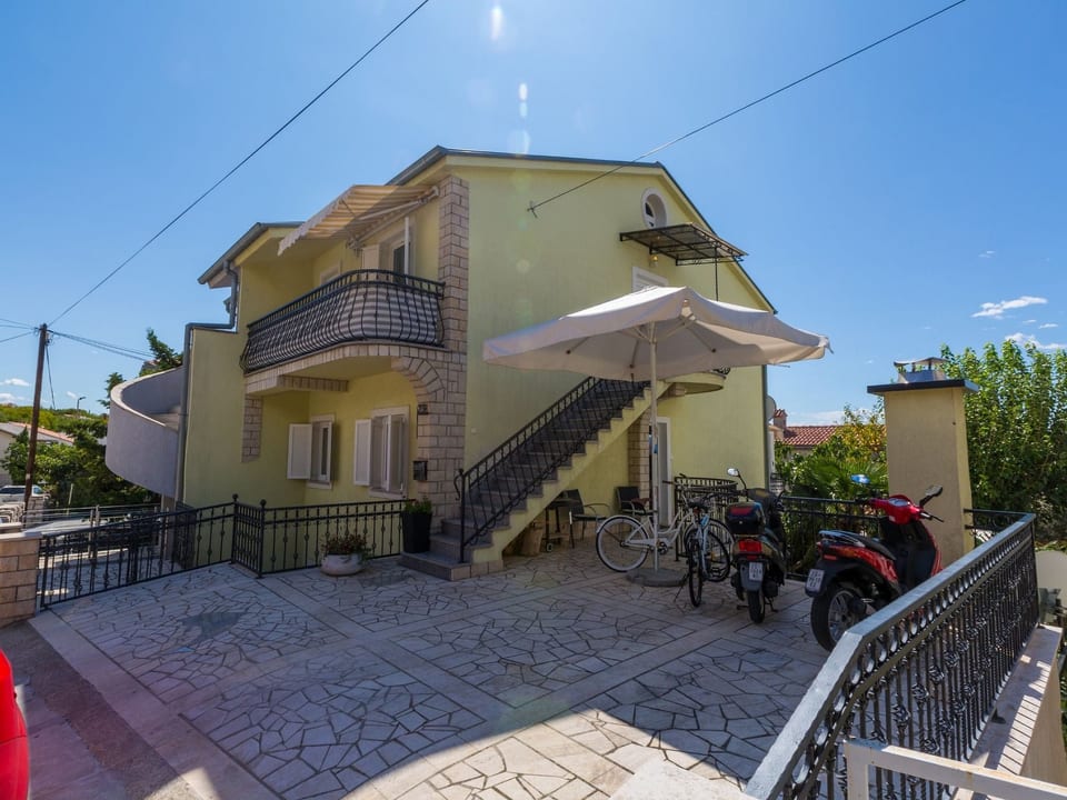 STIVIC 1 / HR-08046-02 - Selce