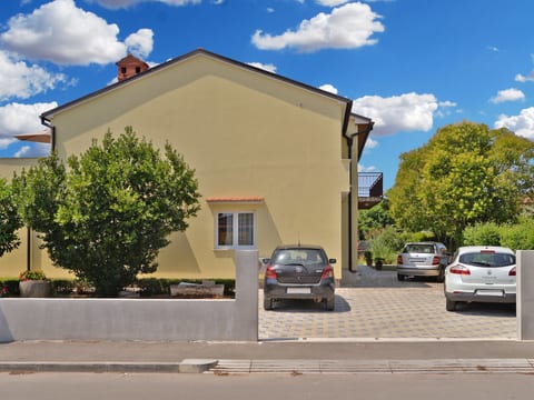 Apartment 1726