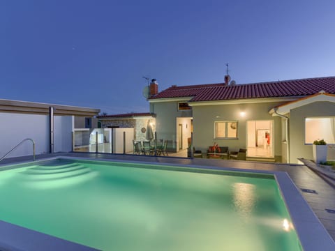 Villa LUNA