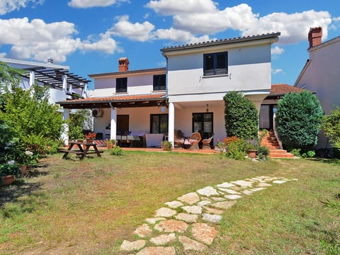Apartment 1791