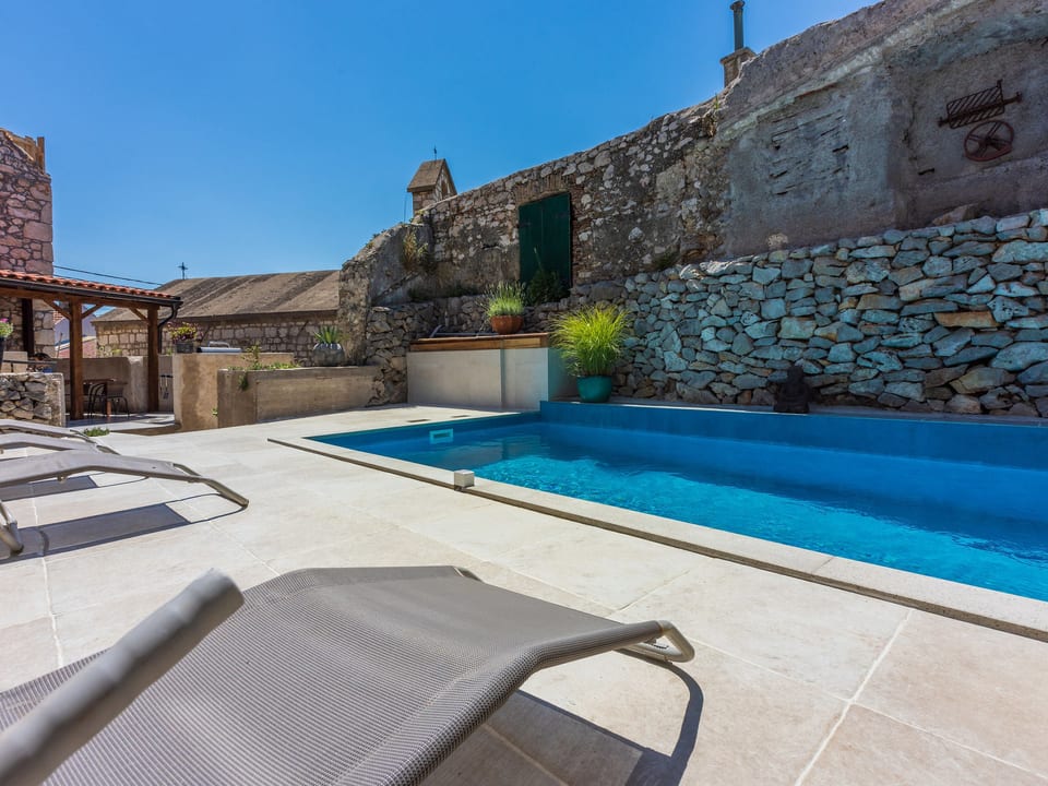 Casa Royal / HR-09832-01 - Novi Vinodolski